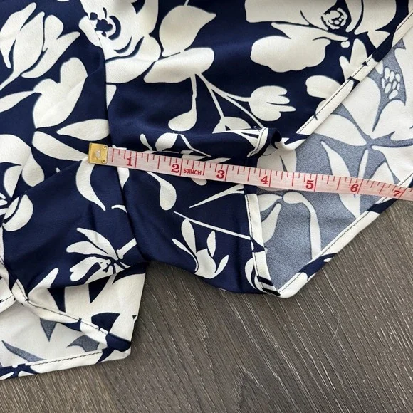 A New Day Satin Blue Beige Shorts Travel Tropical Resort Preppy Small Coastal - Picture 7 of 10